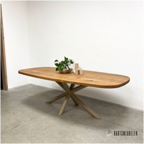 Deens ovaal tafel met beige matrix poot Cheery