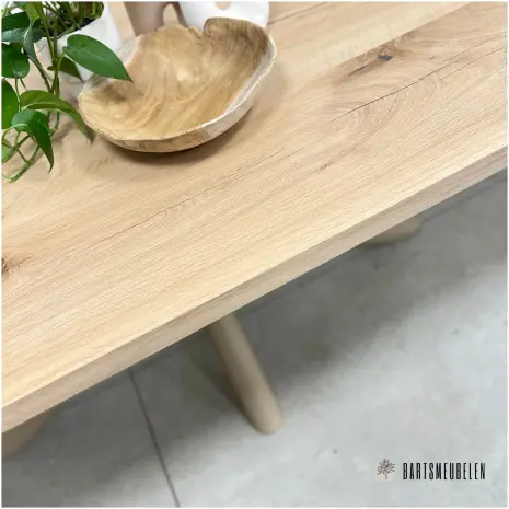 Eiken tafel rond recht met beige matrix poot Jade