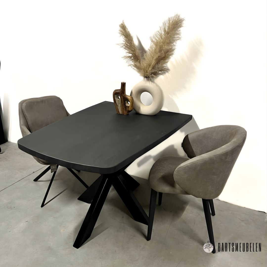 Zwarte eettafel eiken Noir Zwarte eettafel eiken Noir