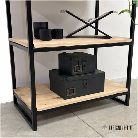 boekenkast met stalen frame van eikenhout Eline