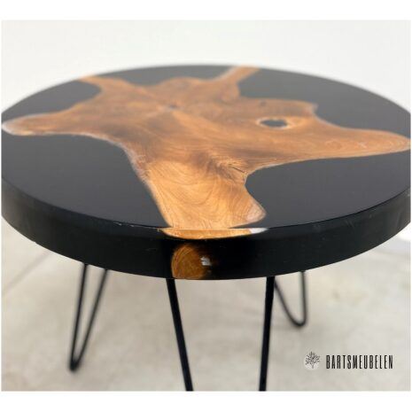 Blad details Teak en epoxy zwart met metalen poten (P)