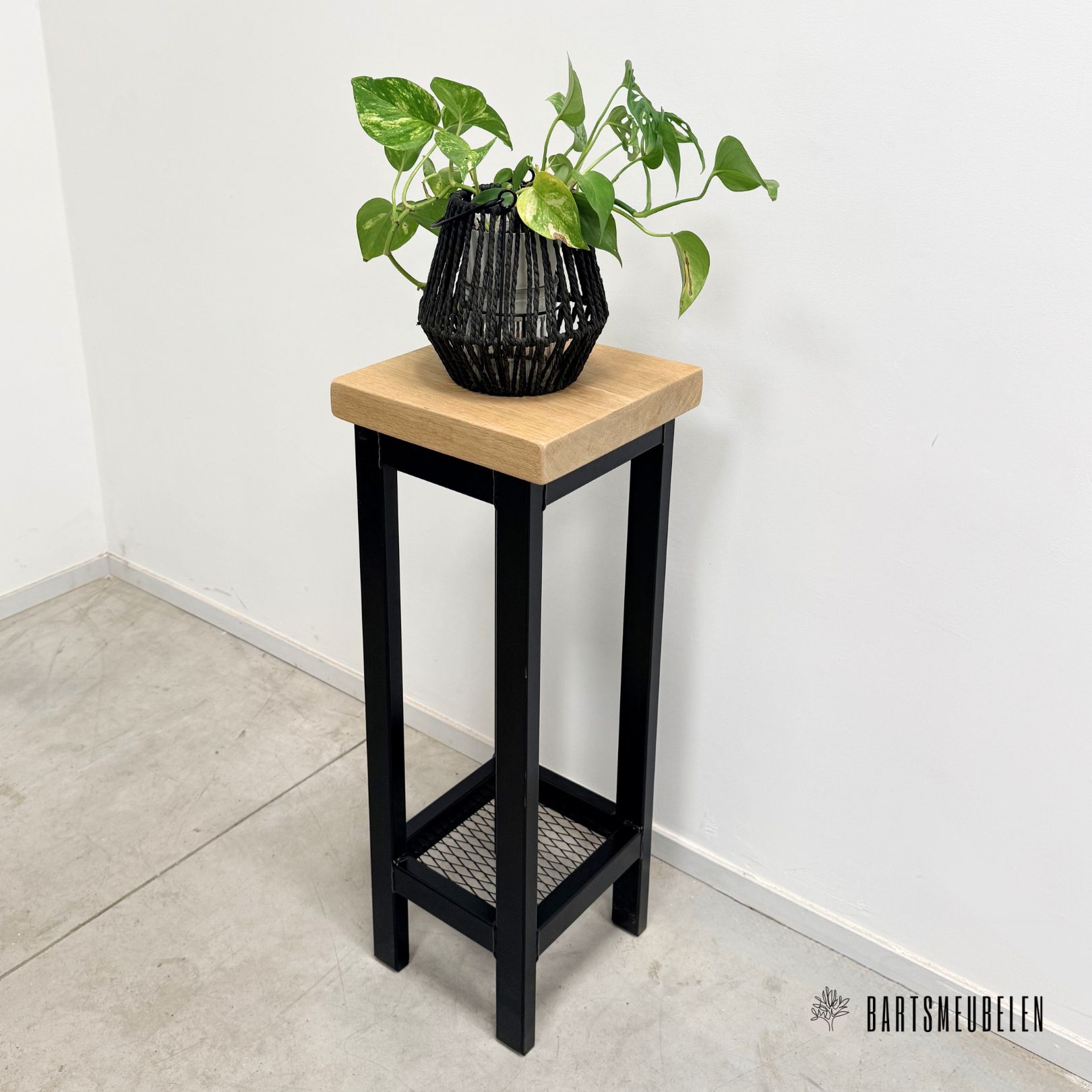Plantentafel eiken en staal industrieel voorraadmodel