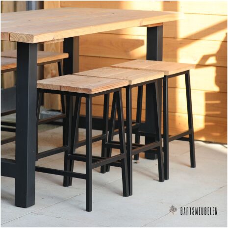Lage Douglas barkruk tuin met stalen frame