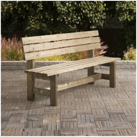 Loungebank goes met achtergrond